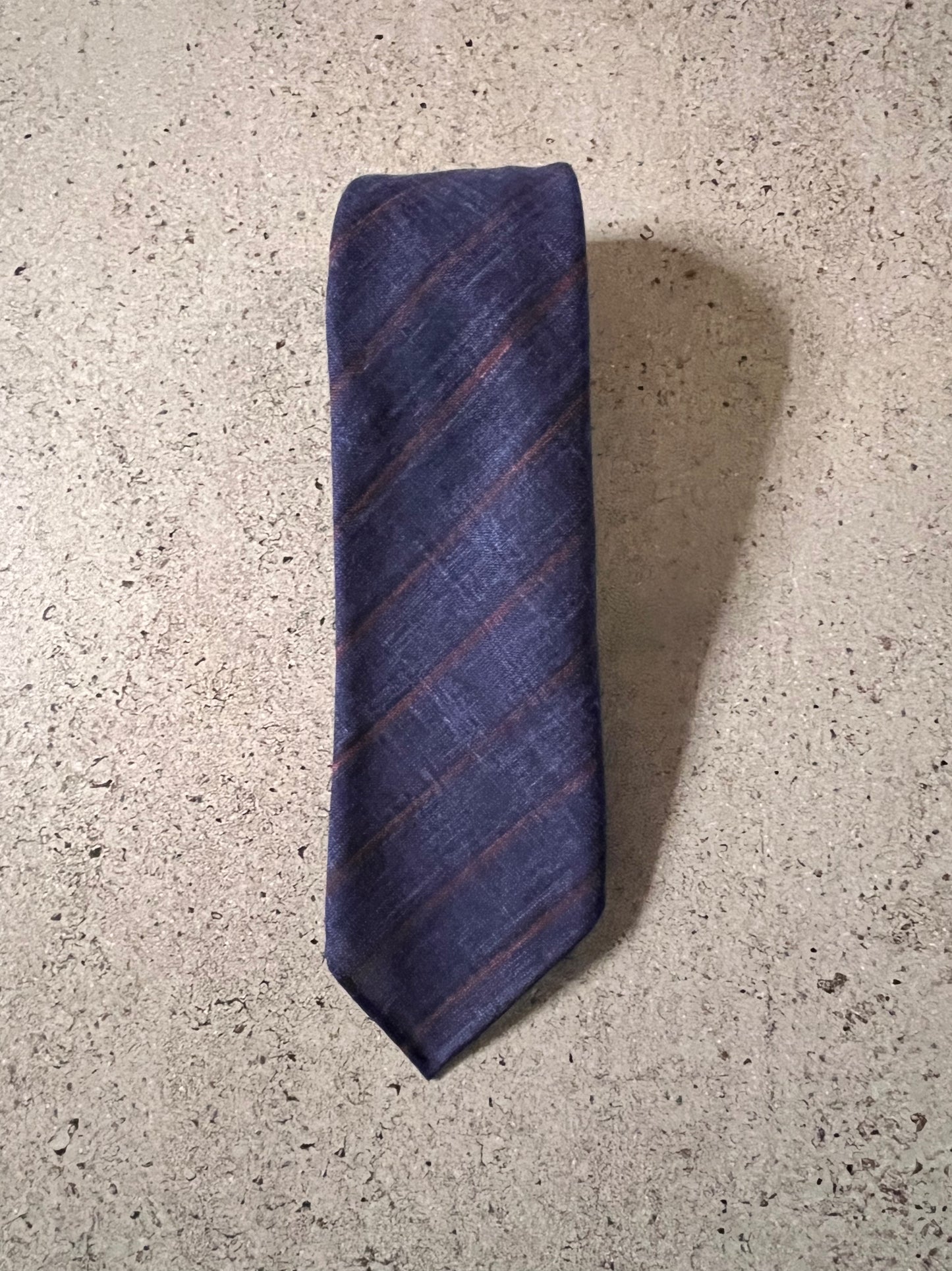 Vintage ネイビーレジメンタルタイ from TIE YOUR TIE