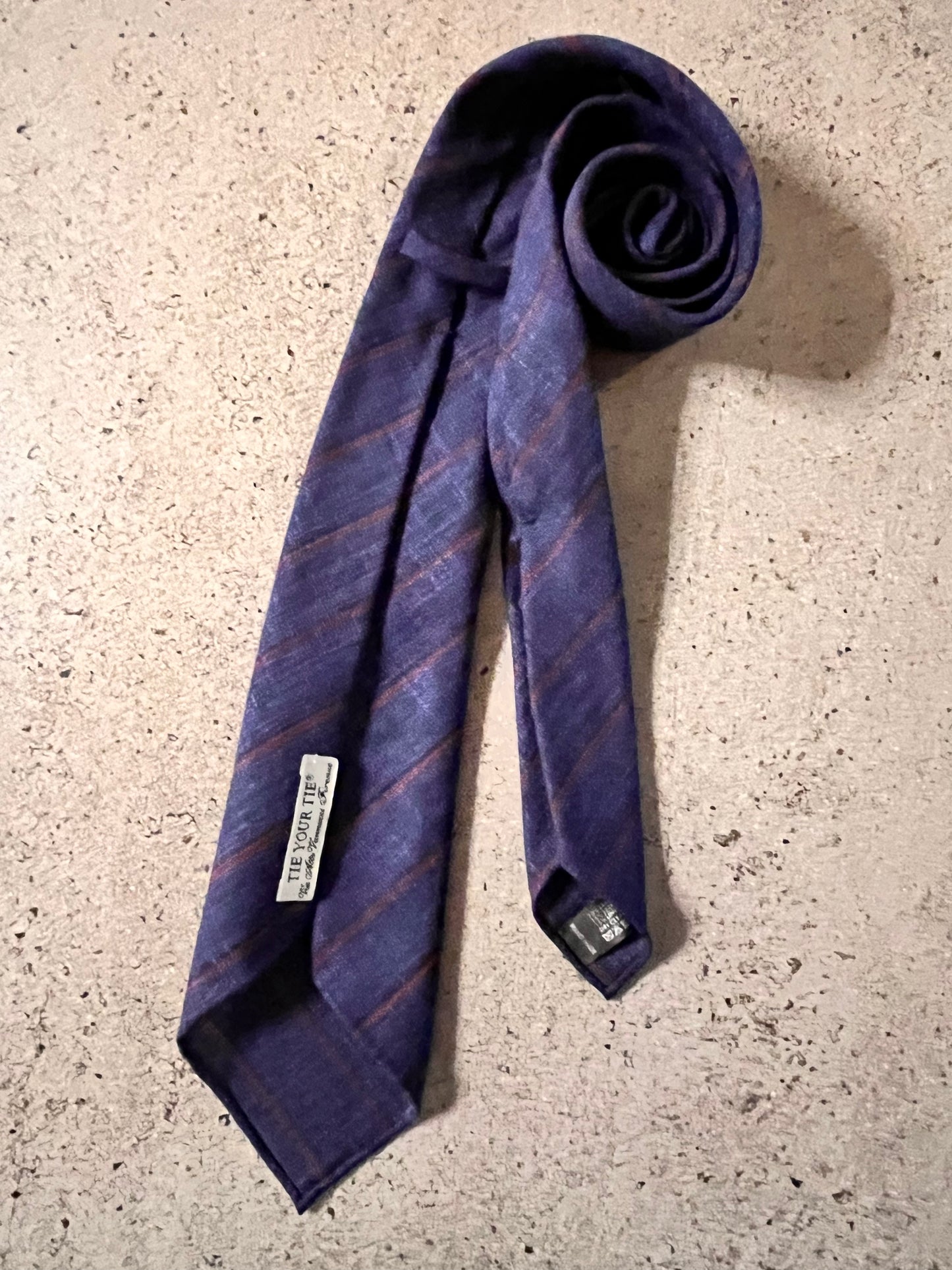 Vintage ネイビーレジメンタルタイ from TIE YOUR TIE