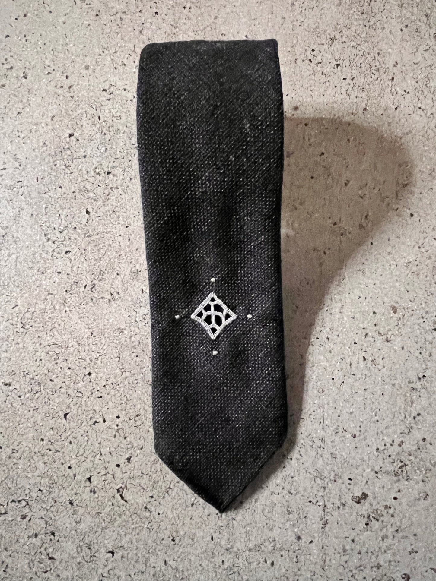 Grey 刺繍付き3つ折タイ from Atto Vannucci Firenze
