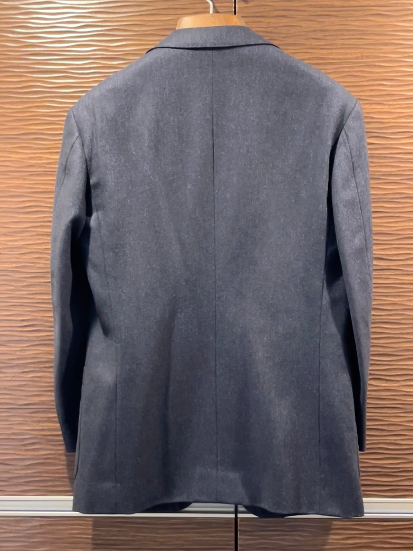 究極の「普通」、Simple &Chic なNavy Jacket