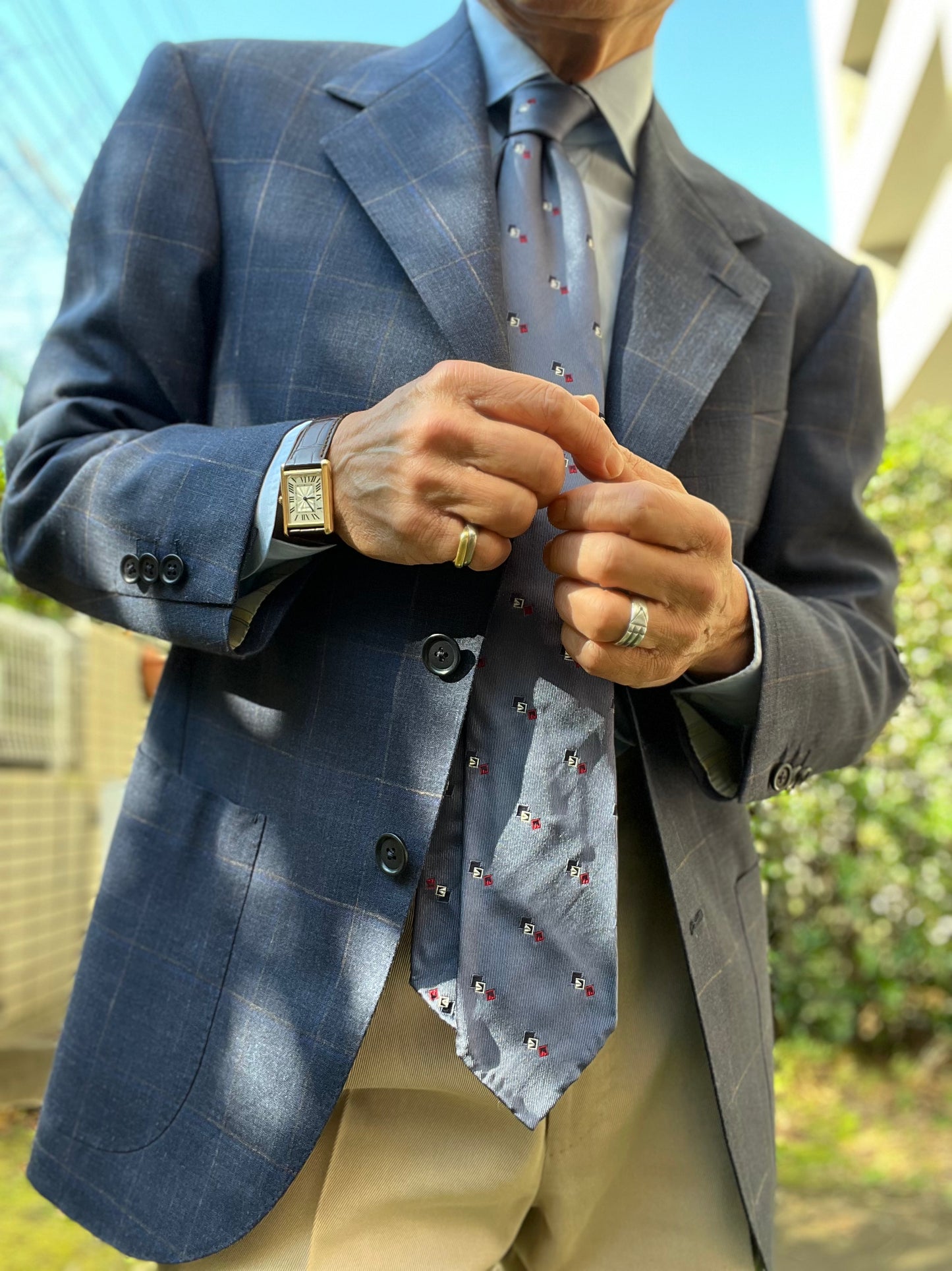 Firenze流ジャケットとシャツ、TIE YOUR TIEセッテピエゲのコーデセット:フィッティングはコンラッド東京で