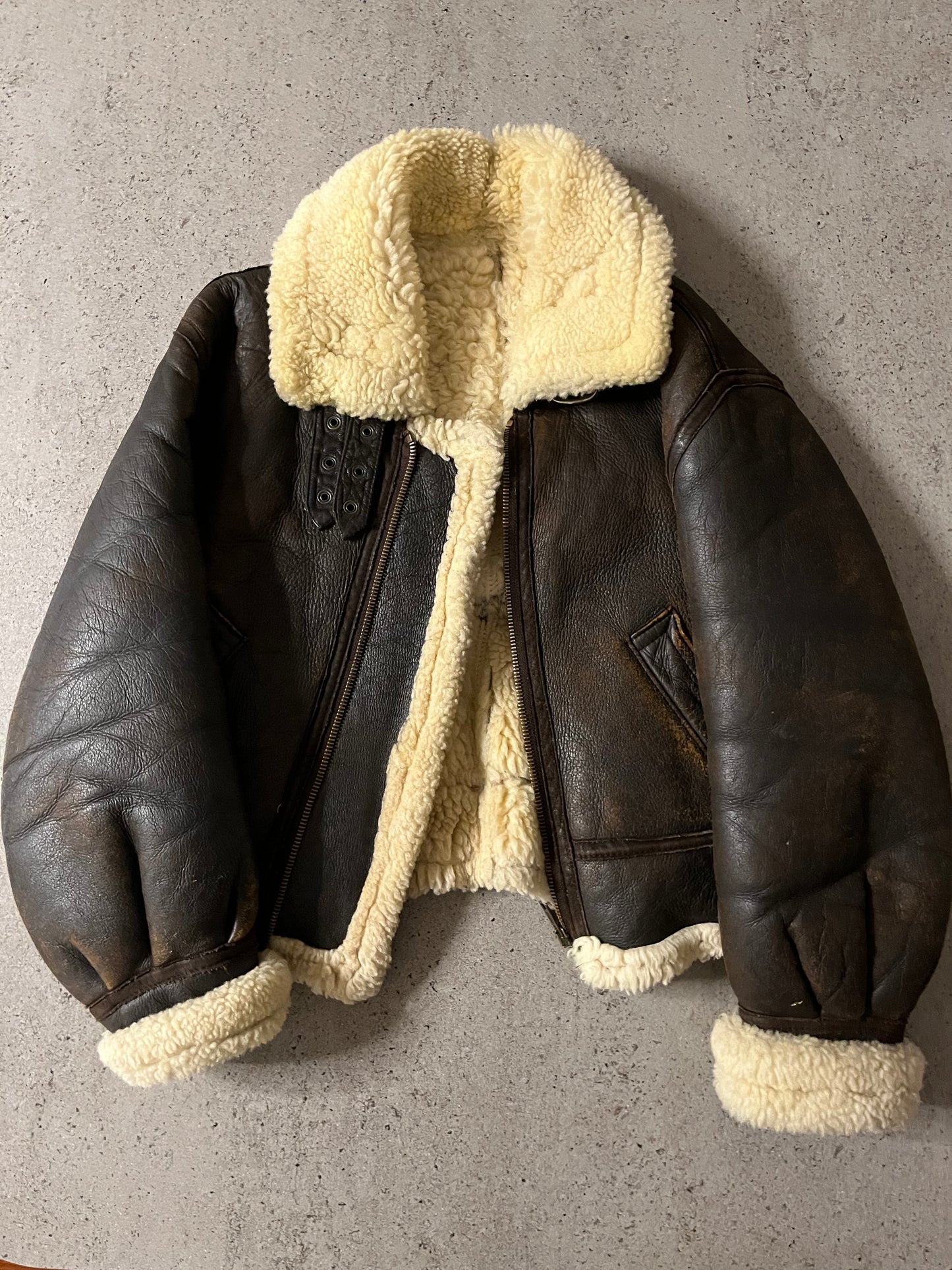 ジジイのVintage Mouton Bomber Jacket