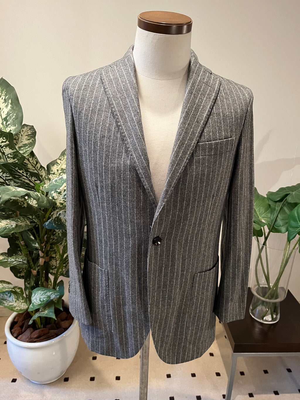 ジジイのLight Grey Flannel Pinstripe Suit
