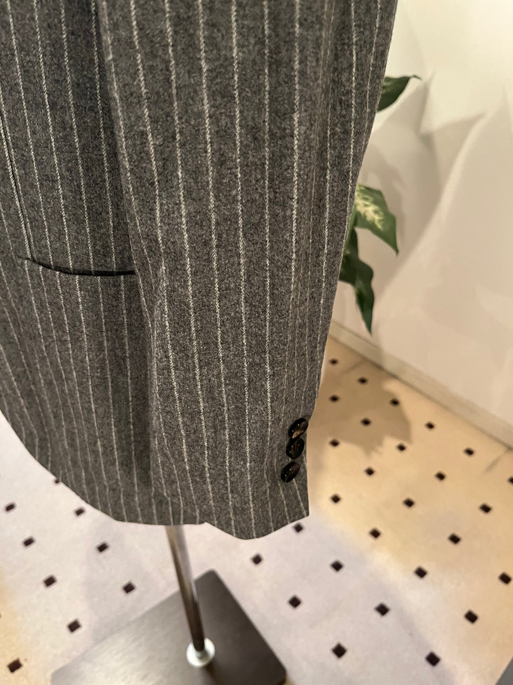 ジジイのLight Grey Flannel Pinstripe Suit
