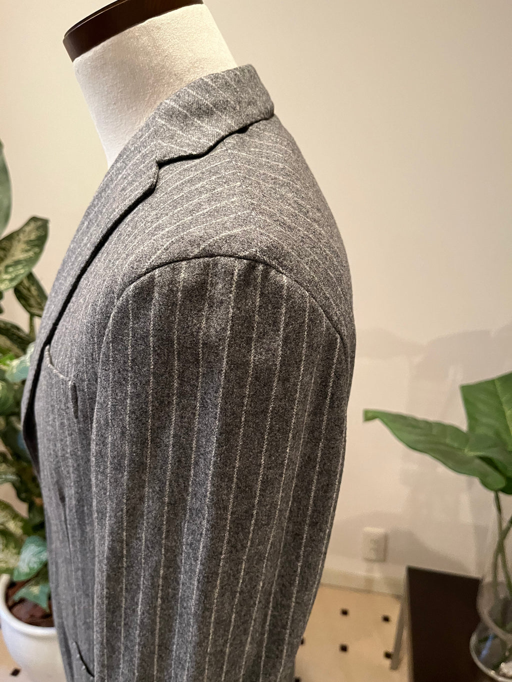 ジジイのLight Grey Flannel Pinstripe Suit