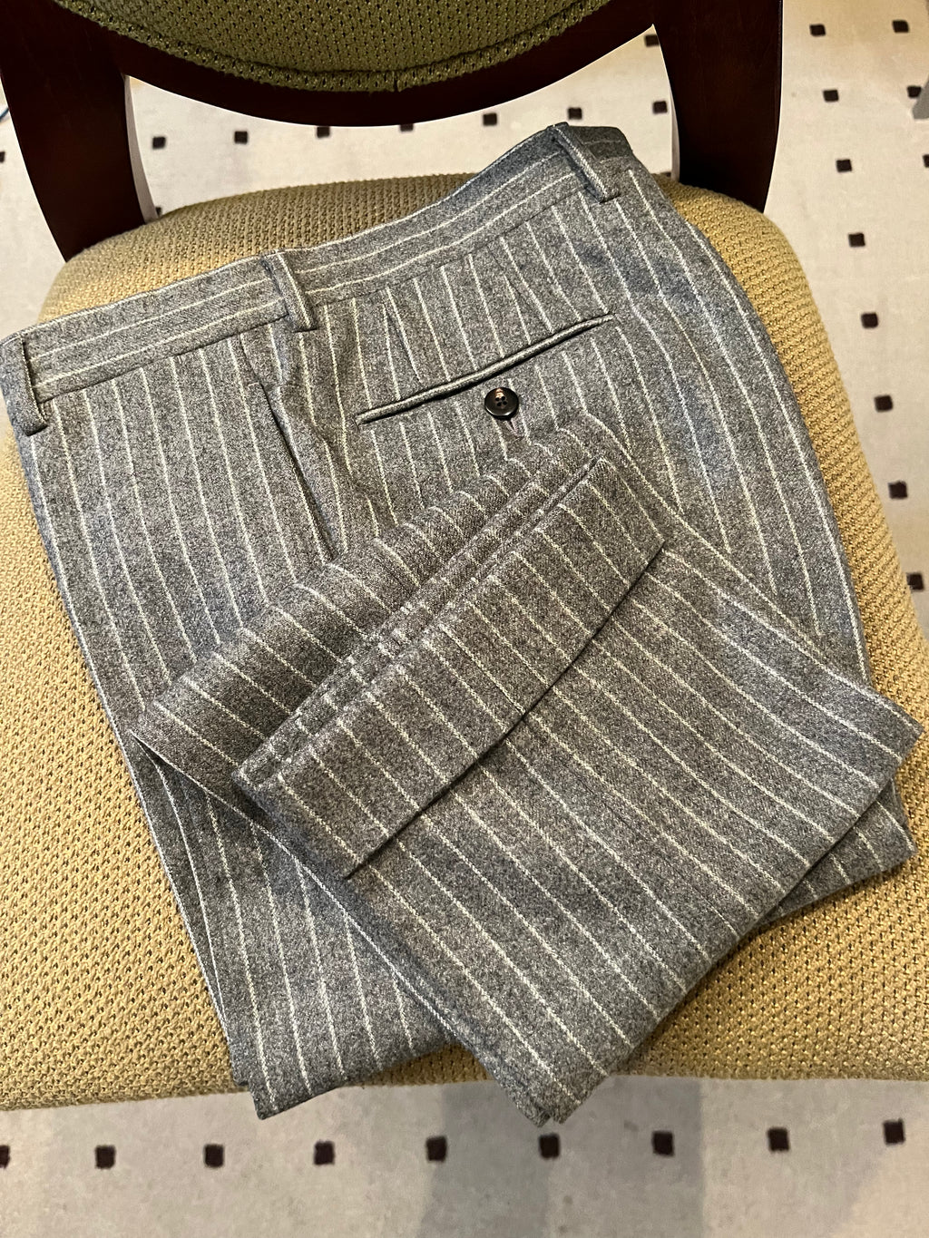 ジジイのLight Grey Flannel Pinstripe Suit